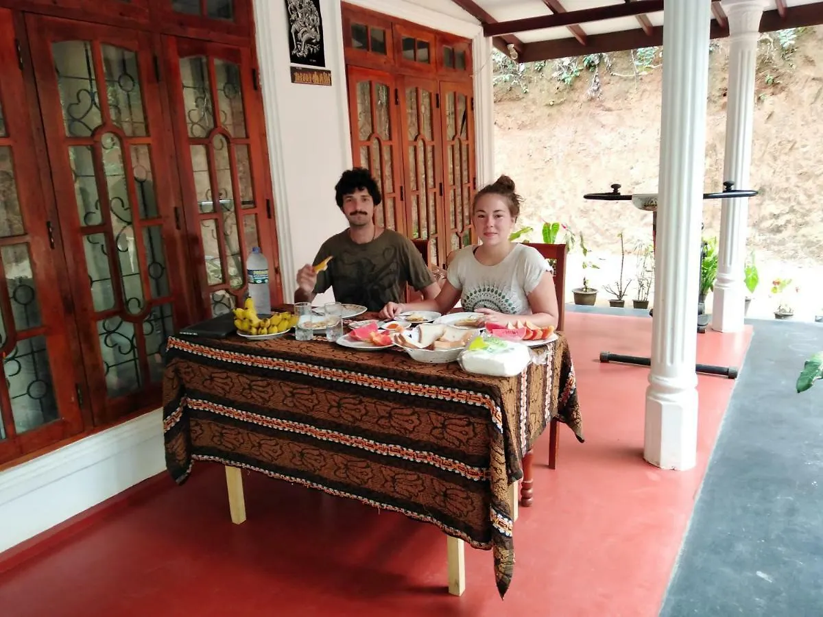 Lak Sewana Home Stay Kandy Vendégház